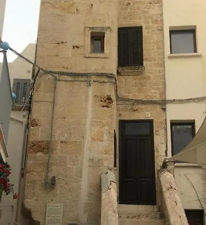 La Torretta Del Senatore Гостевой дом Полиньяно-а-Маре